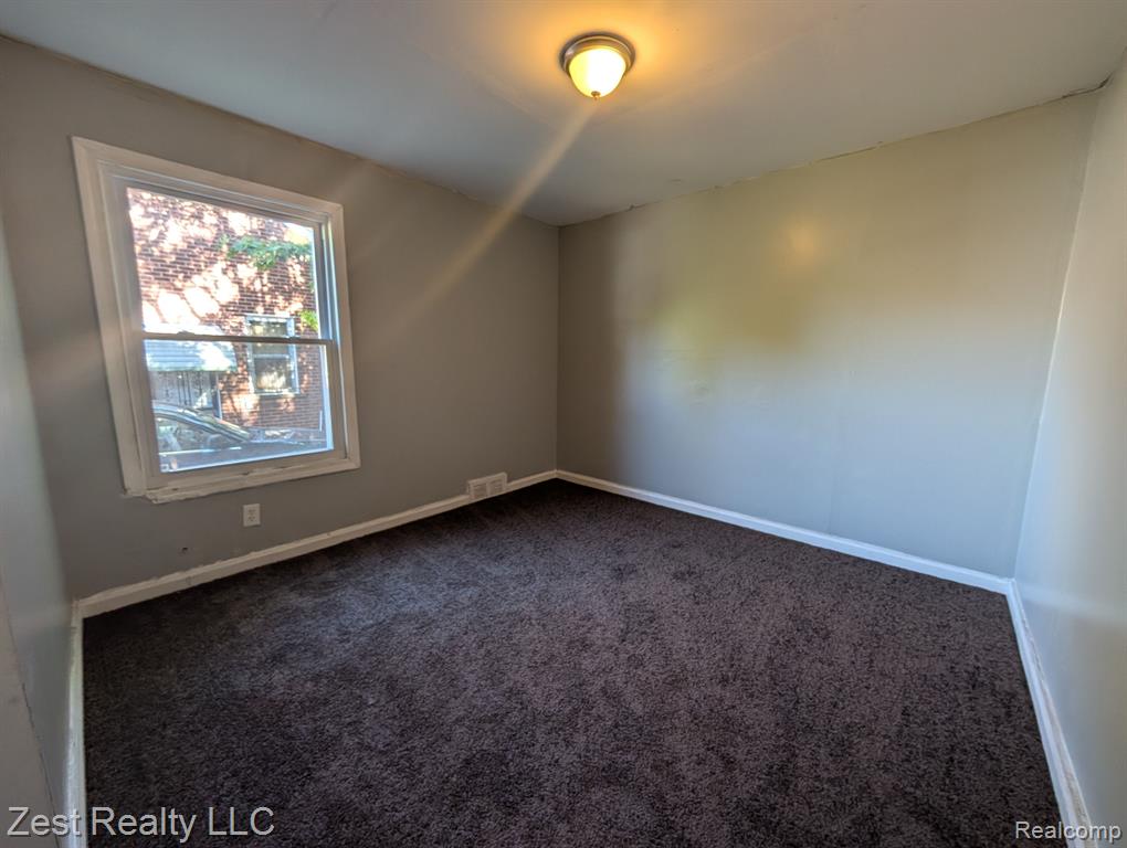 231 W BRENTWOOD Street, Highland Park, MI 48203 — Photo 12
