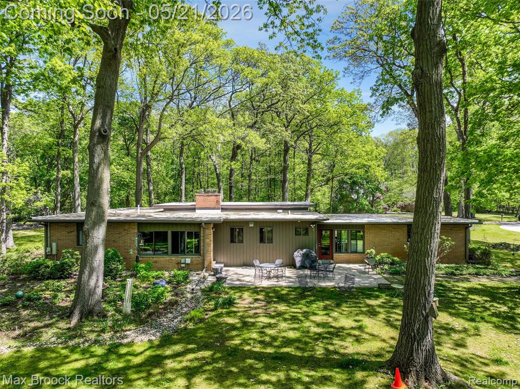 255 N Berkshire Road, Bloomfield Hills, MI 48302 — Photo 32
