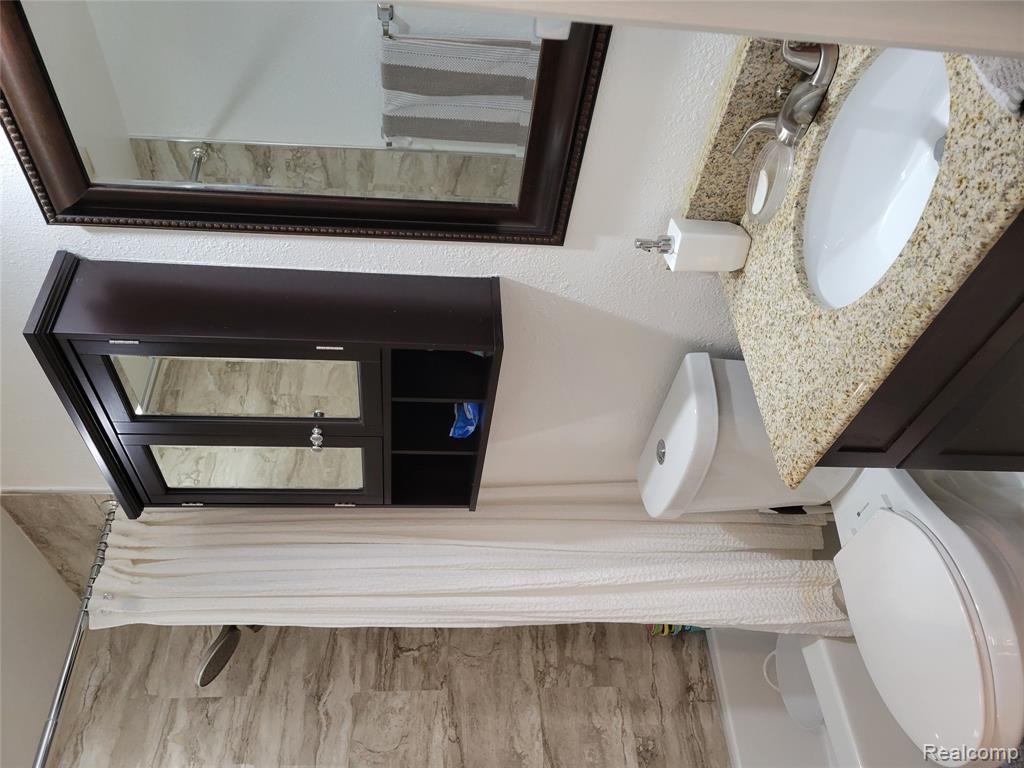 5549 Perrytown Drive, West Bloomfield, MI — Photo 29