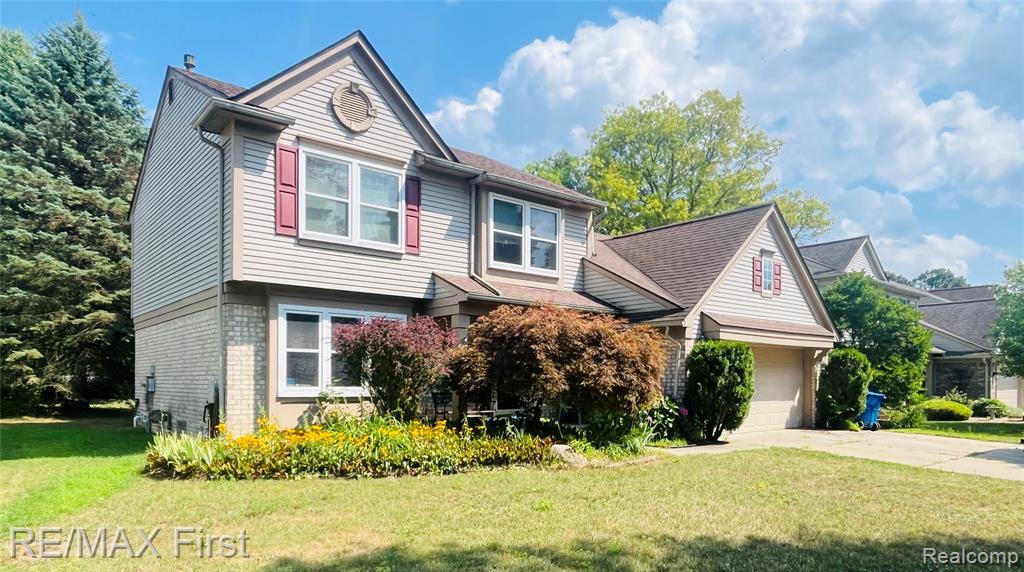 6627 Ashley Court, Waterford, MI 48327 — Photo 2