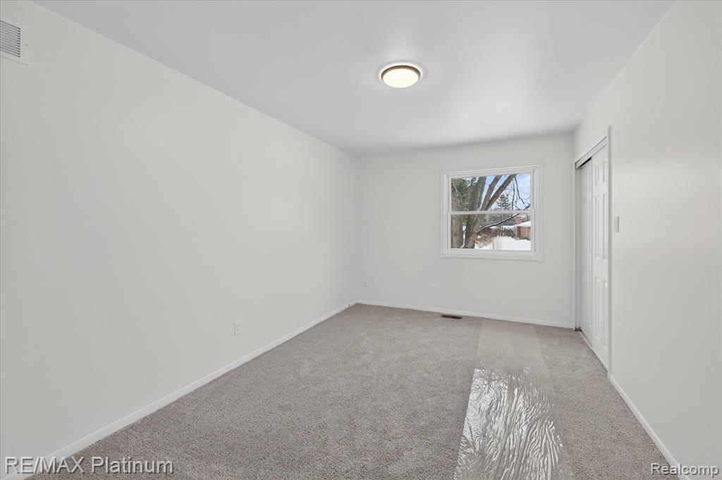 6550 Berrywood Drive, Brighton, MI 48116 — Photo 18