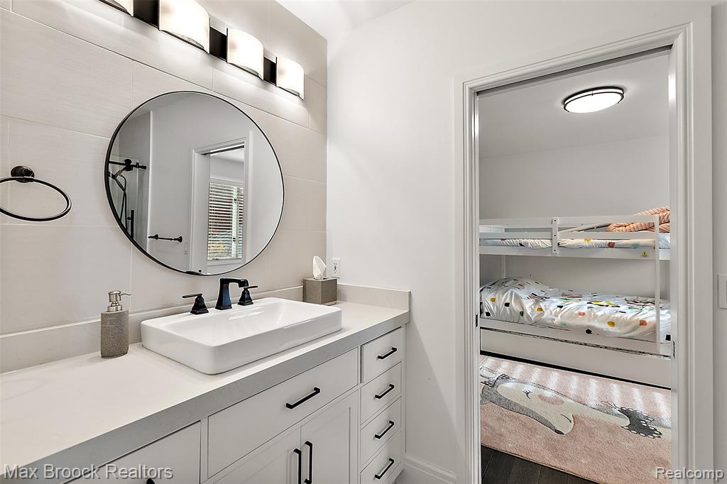 7515 Hiddenbrook Lane, Bloomfield Hills, MI 48301 — Photo 40