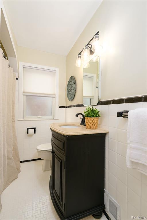 4513 Robinwood Avenue, Royal Oak, MI 48073 — Photo 19
