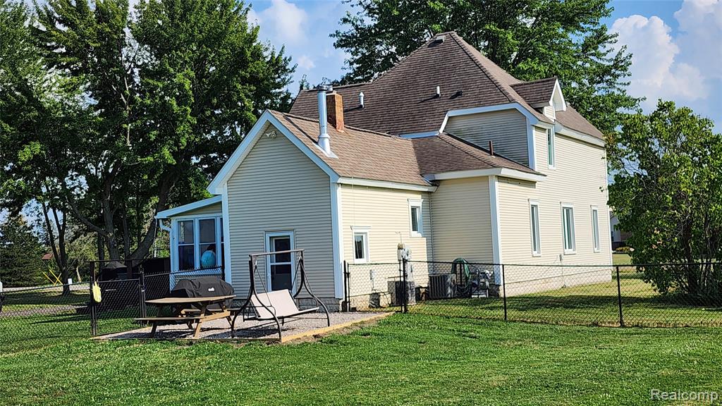 31671 School Section Road, Richmond, MI 48062 — Photo 8