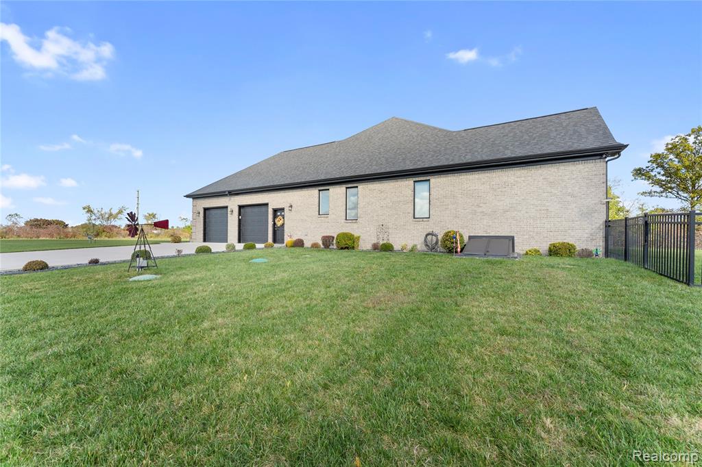 13498 Exeter Road, Carleton, MI 48117 — Photo 57