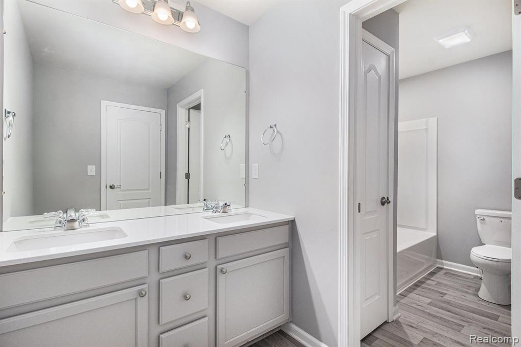 4759 Glenora Drive, Lake Orion, MI — Photo 18