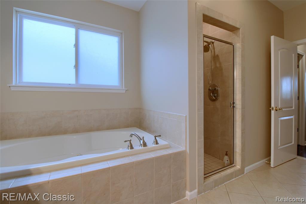 761 Nissen Court, Wixom, MI 48393 — Photo 27