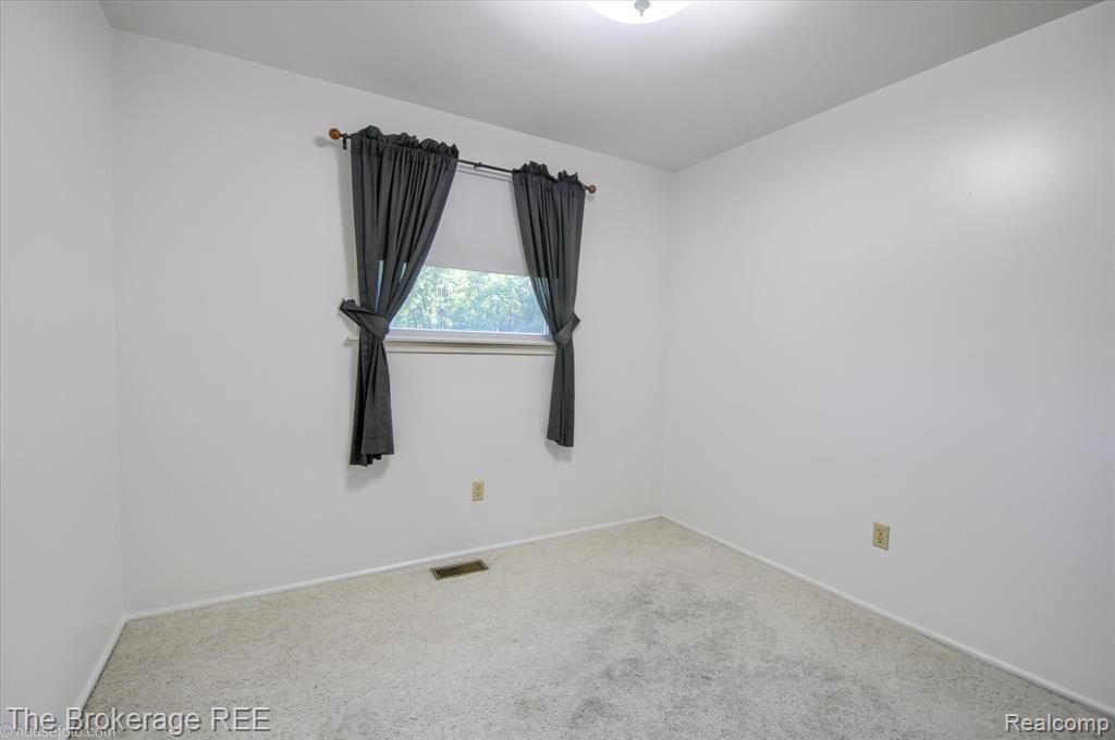 7204 Popplewood Drive, Davison, MI 48423 — Photo 34