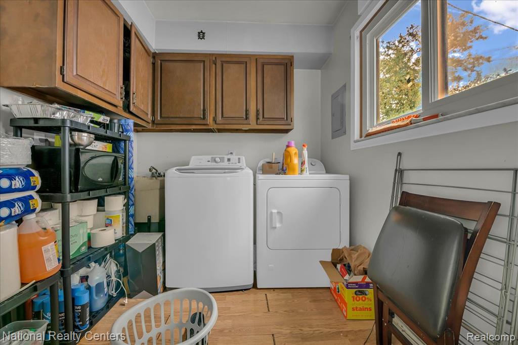 4428 Bedford Street, Dearborn Heights, MI 48125 — Photo 21