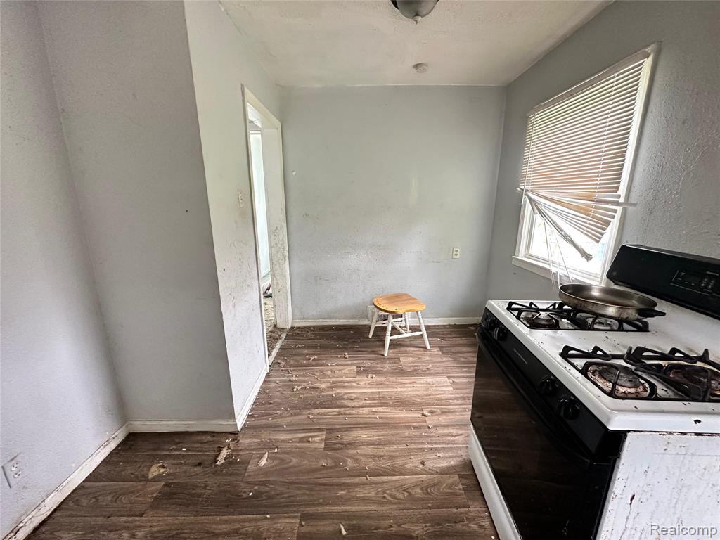 8084 Artesian Street, Detroit, MI 48228 — Photo 8