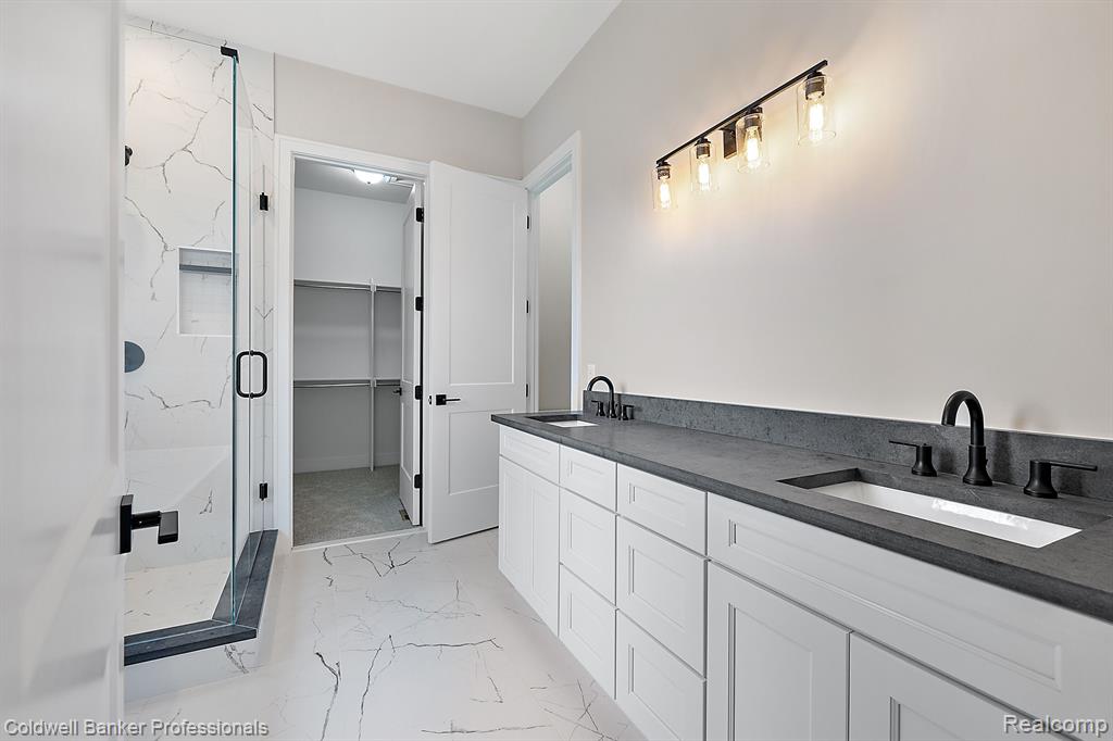 8257 STONEY CREEK Drive, South Lyon, MI 48178 — Photo 28