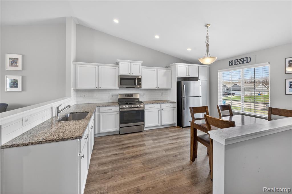 7154 Timberline Drive, Flint, MI 48507 — Photo 10