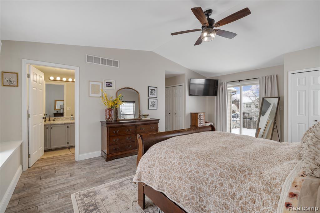 52400 Huntley Avenue, New Baltimore, MI 48047 — Photo 35