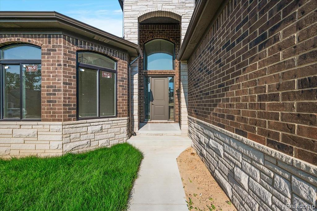 50622 TIMBERSTONE Drive, Macomb, MI 48042 — Photo 3