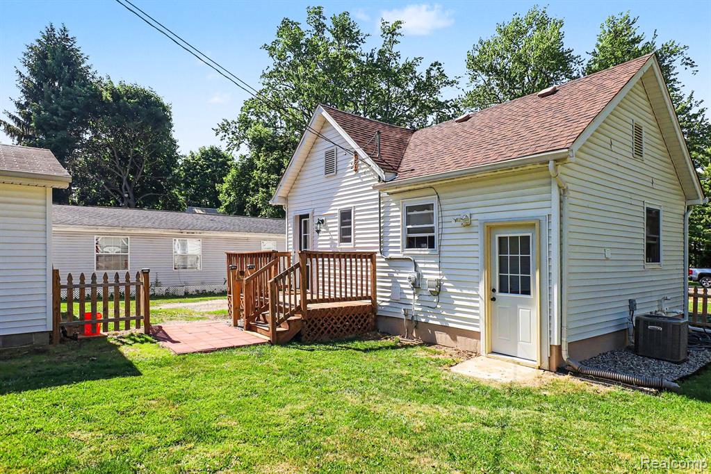 4214 Mill Street, North Branch, MI 48461 — Photo 26