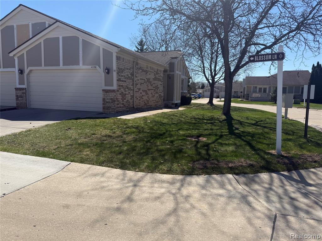 42158 Blossom Lane, Clinton Twp, MI 48038 — front exterior