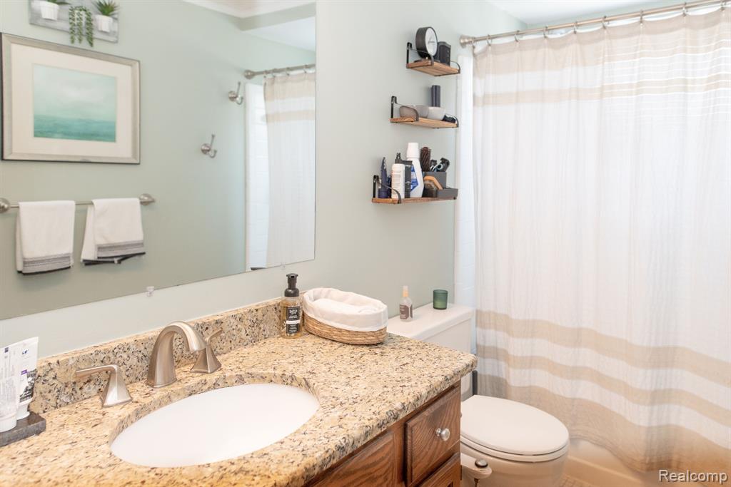 4411 BRIARWOOD Avenue, Royal Oak, MI 48073 — Photo 12