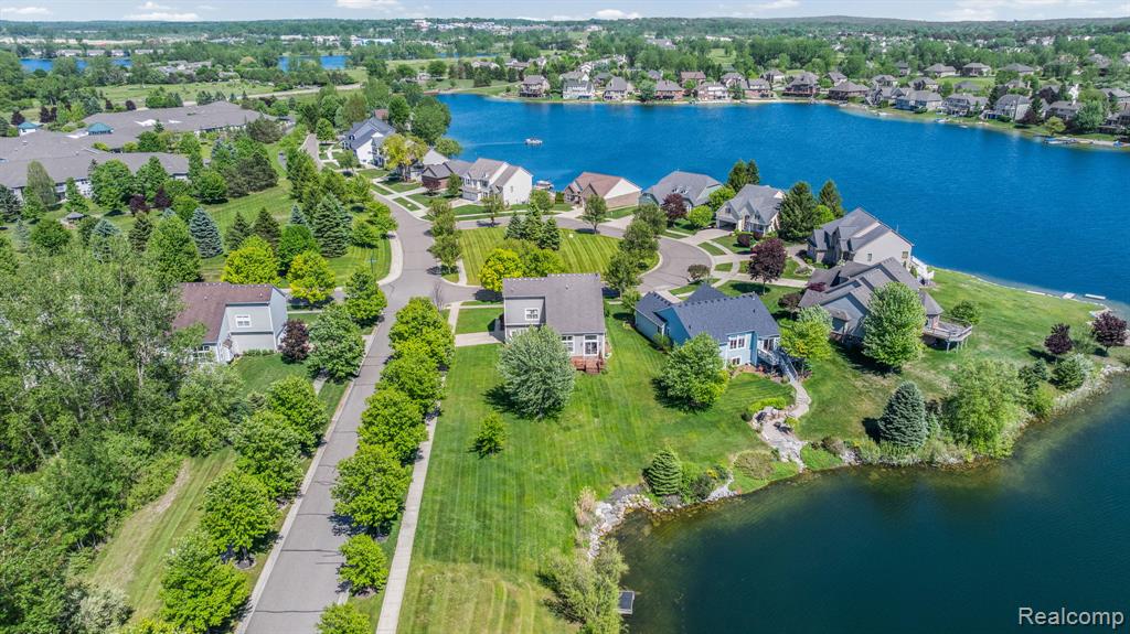 840 Cross Circle, Oxford, MI 48371 — Photo 5