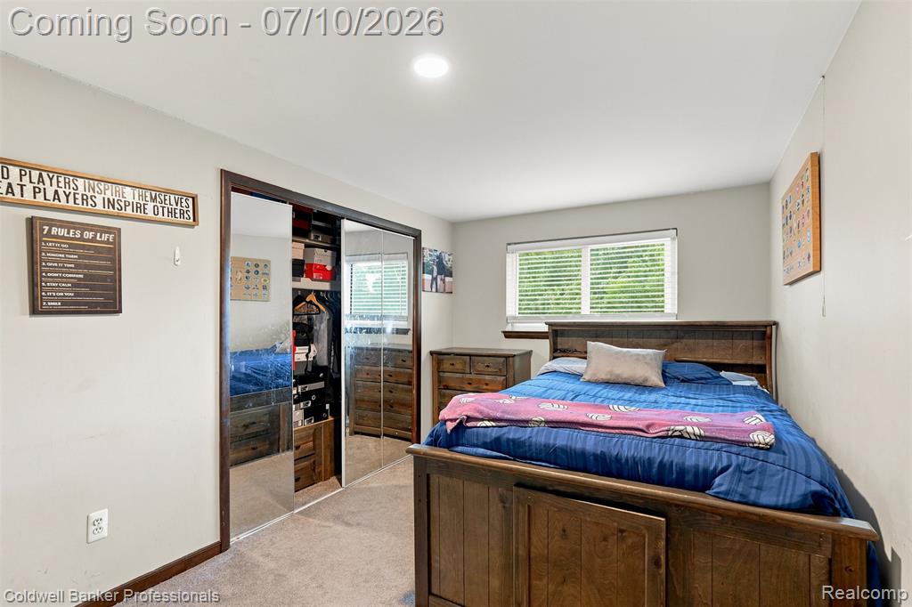 23821 Manistee Street, Oak Park, MI 48237 — Photo 28