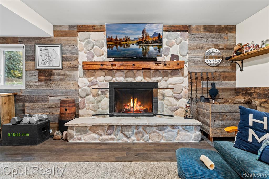 5885 Cedar Knoll Drive, Brighton, MI 48116 — Photo 12