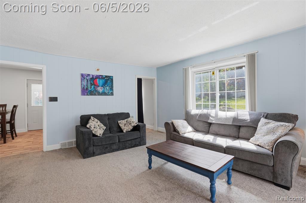 7085 Colony Drive, West Bloomfield, MI 48323 — Photo 4