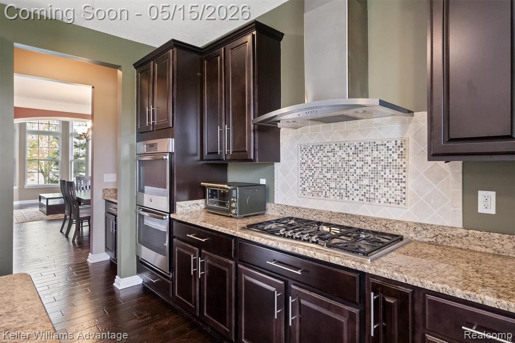 57201 Meadowcreek Circle S, South Lyon, MI 48178 — Photo 9