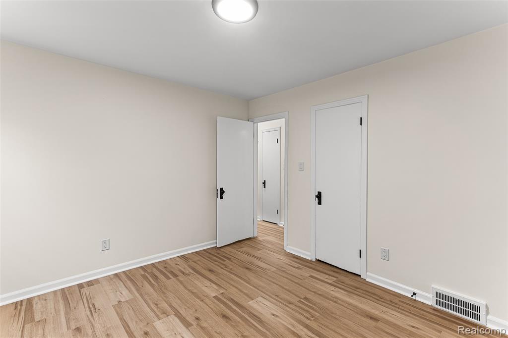 17548 Freeland Street, Detroit, MI 48235 — Photo 13