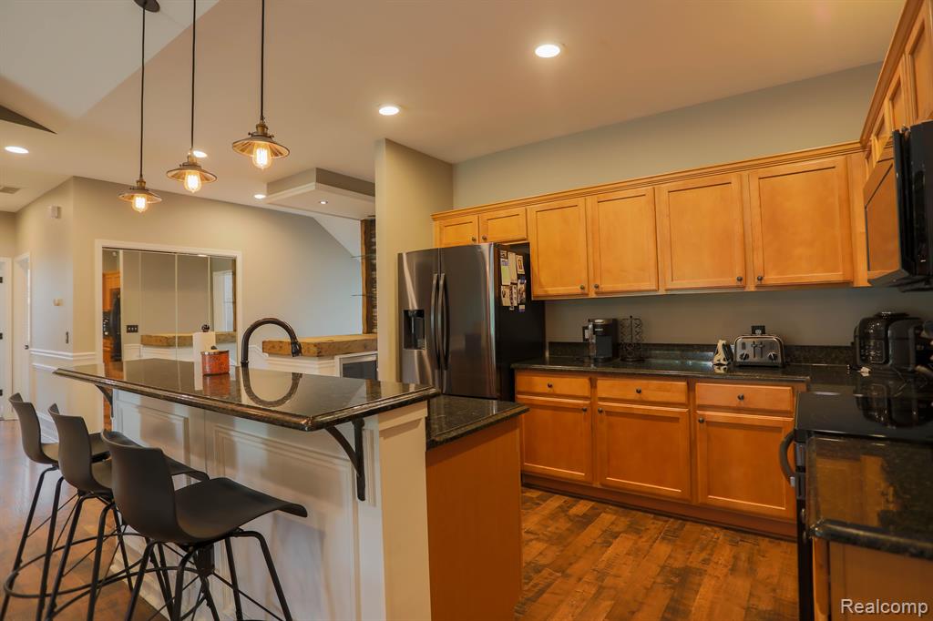 5112 Mesa Drive, Shelby Twp, MI 48316 — Photo 9