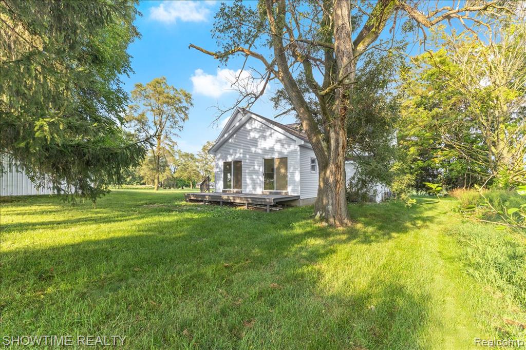 1865 N BLACKS CORNERS Road, Imlay City, MI 48444 — Photo 5