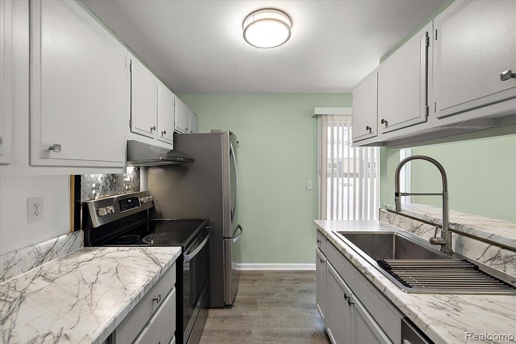 2831 Glenwood Court, Lake Orion, MI — Photo 20