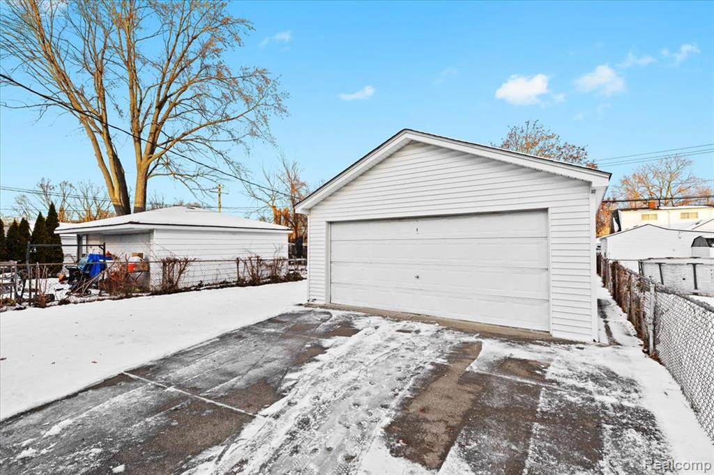 9724 Lenore, Redford, MI 48239 — Photo 25