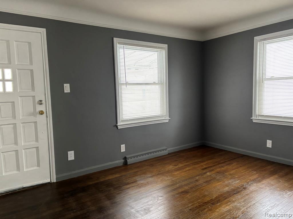 8149 Standard, Center Line, MI 48015 — Photo 2