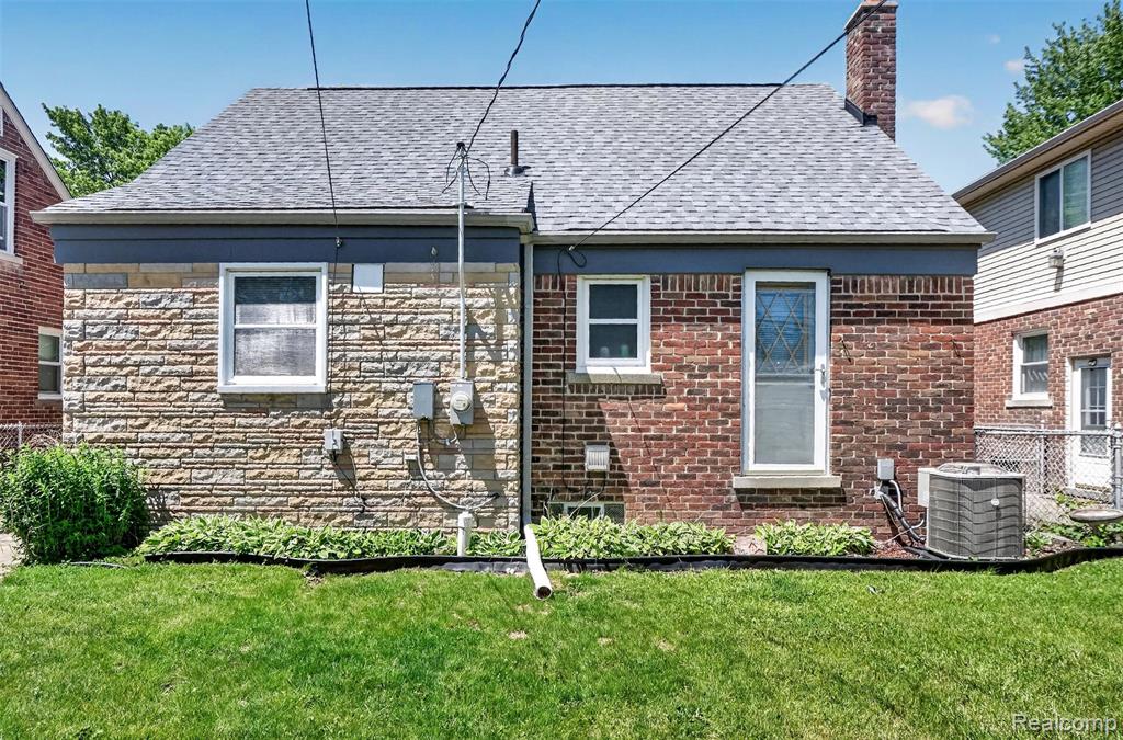 9709 Park Avenue, Allen Park, MI 48101 — Photo 3