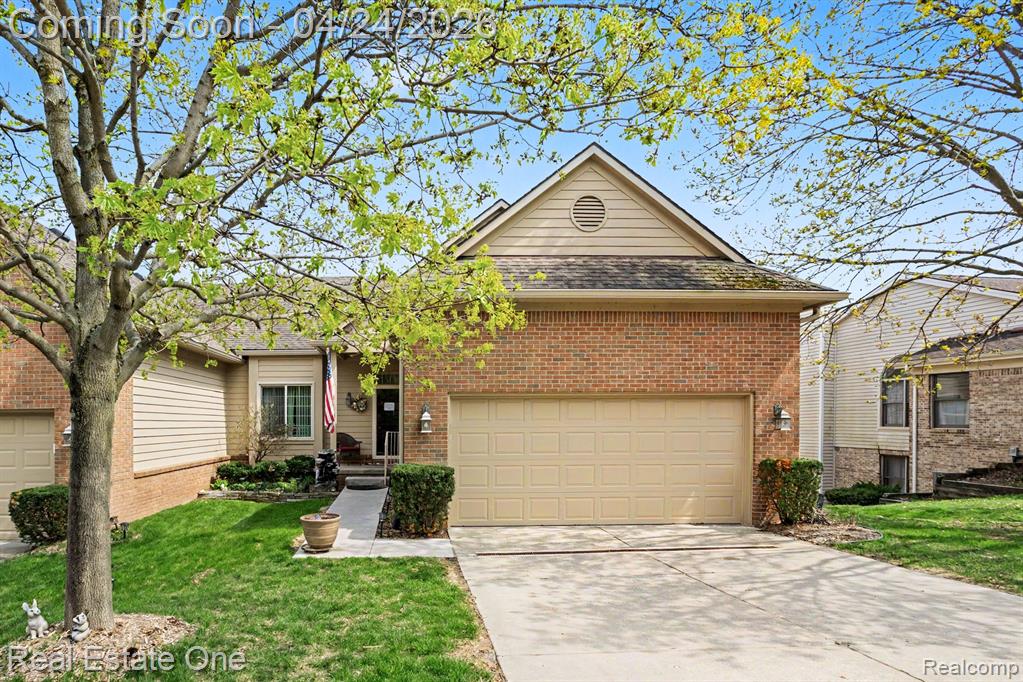 846 Ridgeside Drive, Milford, MI 48381 — Photo 32