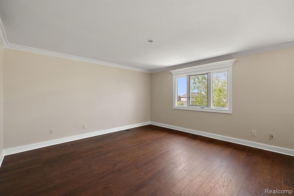 66701 NOTRE DAME Boulevard, Washington, MI 48095 — Photo 57