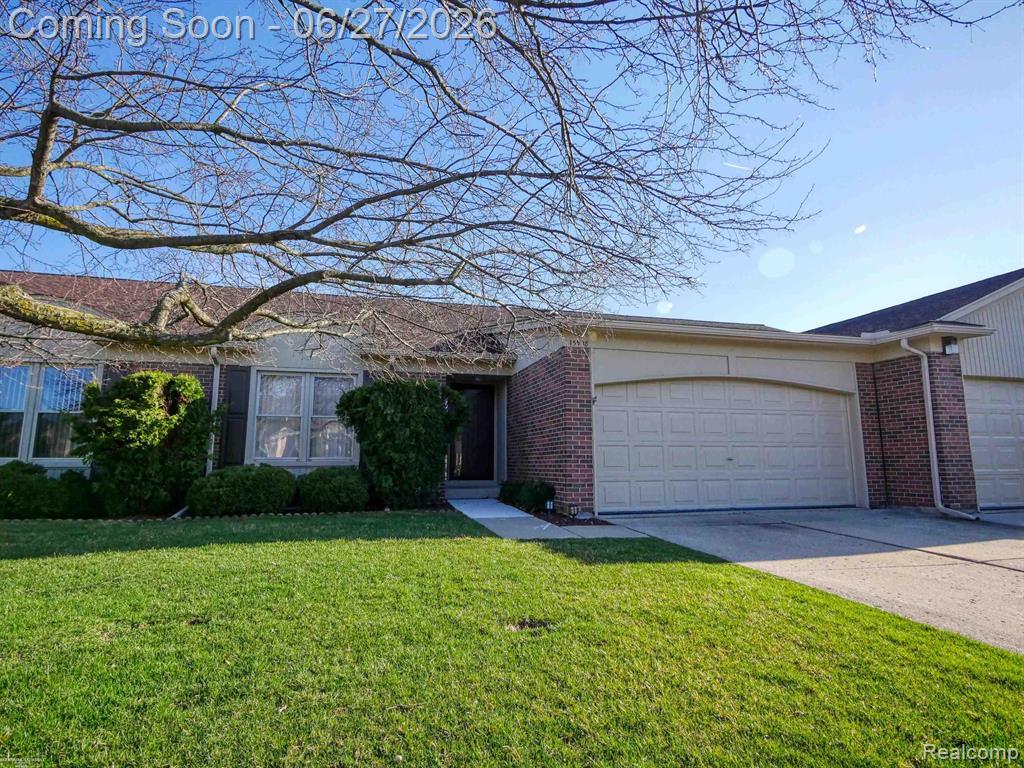 15908 Plymouth Drive, 387, Clinton Twp, MI 48038