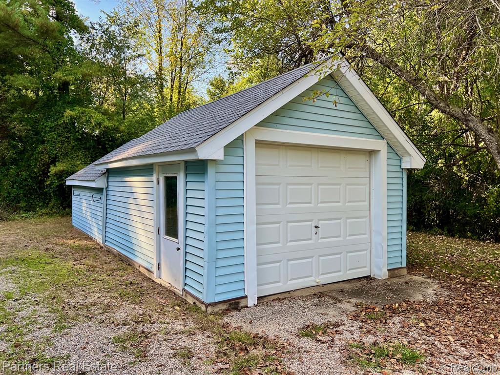 6505 Strawberry Lake Road, Hamburg, MI — Photo 53