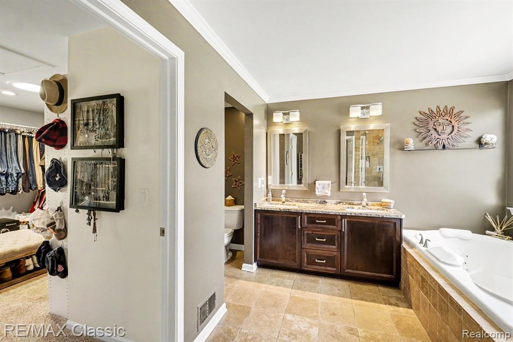 54853 Walnut Drive, New Hudson, MI 48165 — Photo 21