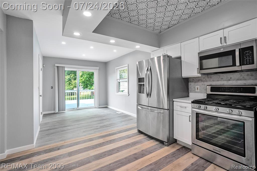19615 Eastwood Drive, Harper Woods, MI 48225 — Photo 11