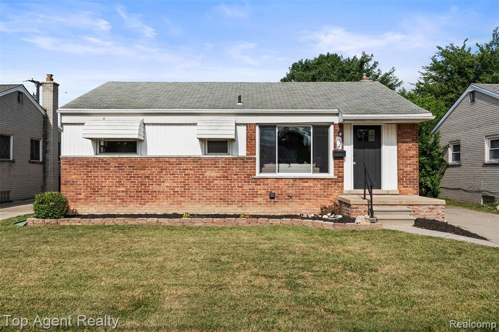 15110 Drake Street, Southgate, MI 48195