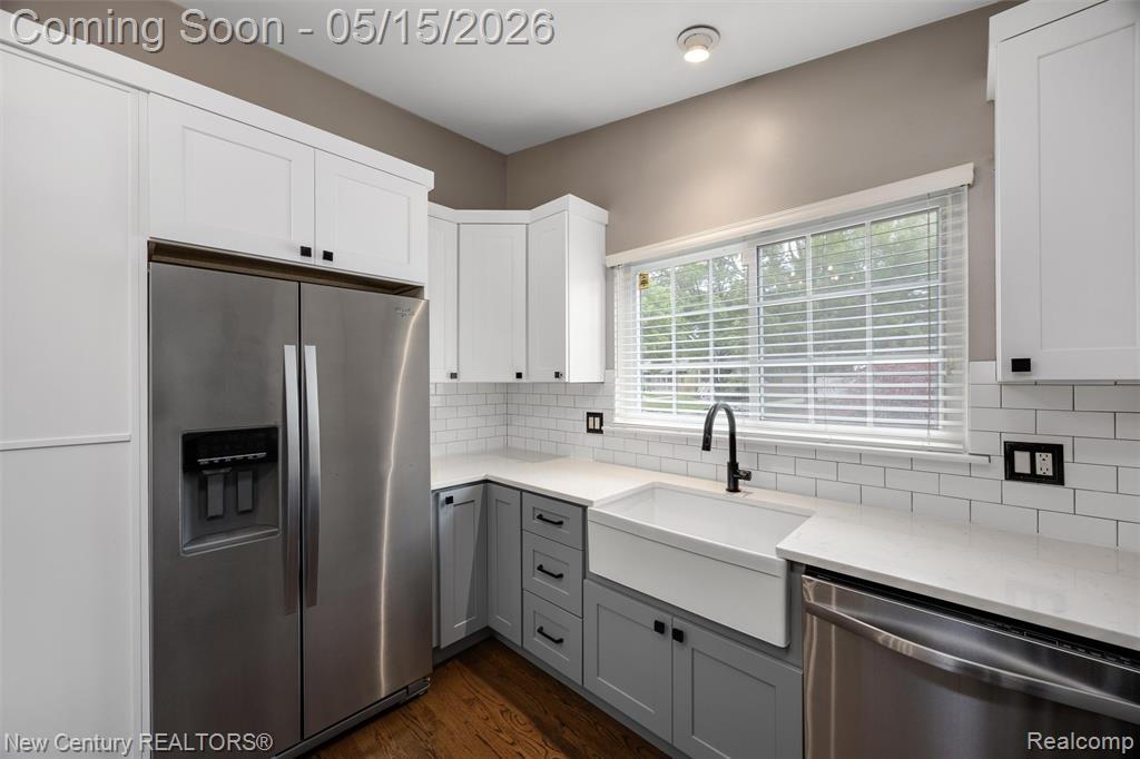 4411 Robinwood Avenue, Royal Oak, MI 48073 — Photo 9