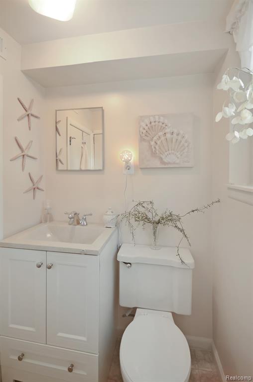 43475 Deborah Drive, Sterling Heights, MI 48313 — Photo 22