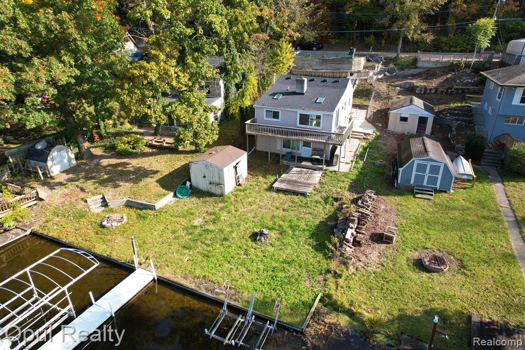 11646 WEIMAN Drive, Pinckney, MI 48169 — Photo 8