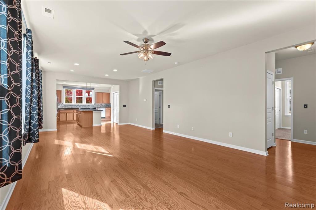 24338 Walloon Way, Brownstown, MI 48134 — Photo 6