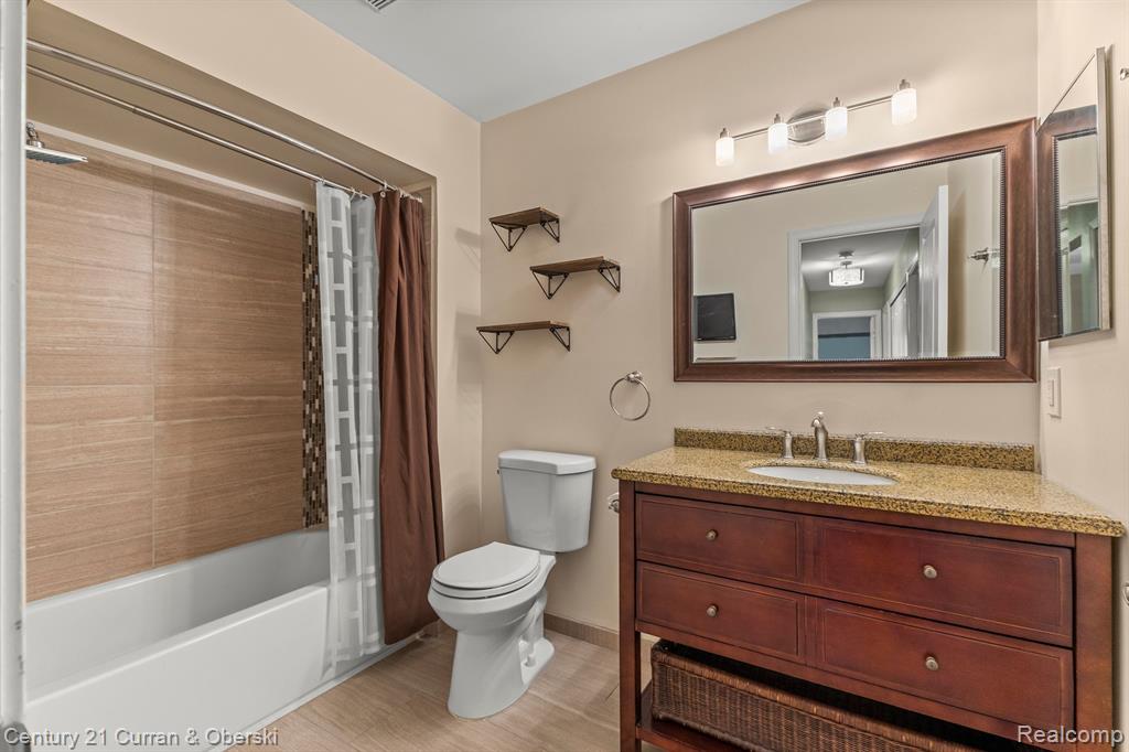 11865 Sycamore Dr, Plymouth, MI 48170 — Photo 11