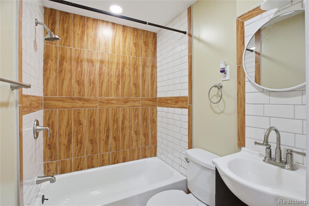 12816 Rosemary Street, Detroit, MI 48213 — Photo 24