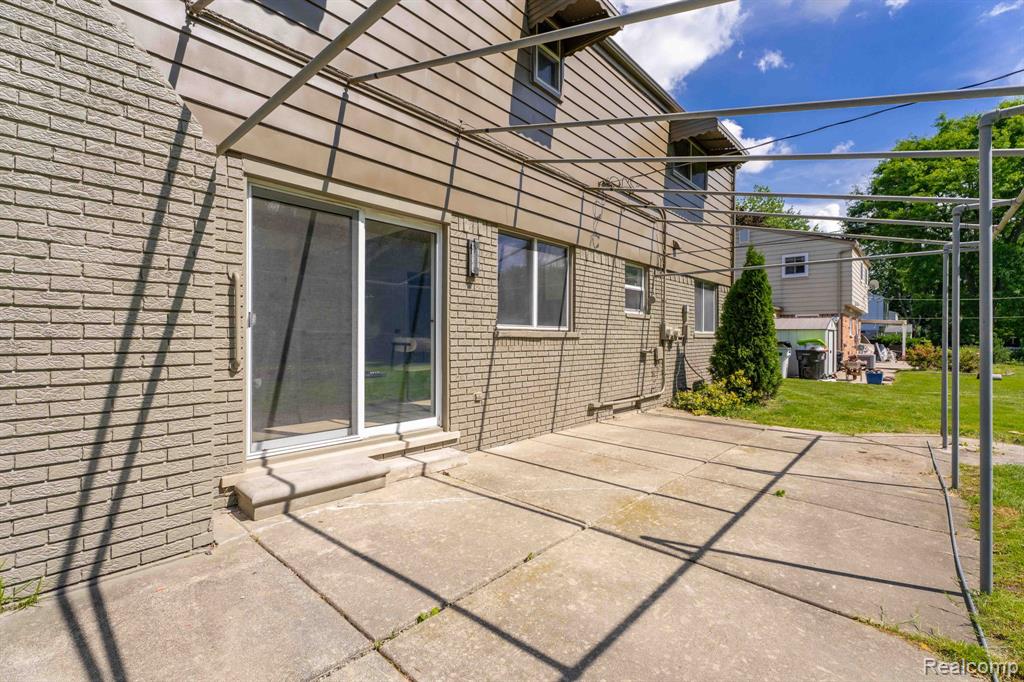 6780 Lee Crest Drive, West Bloomfield, MI — Photo 59