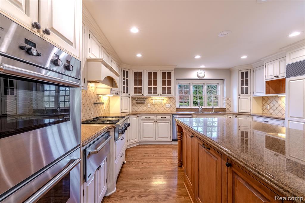 591 Rudgate Road, Bloomfield Hills, MI 48304 — Photo 34