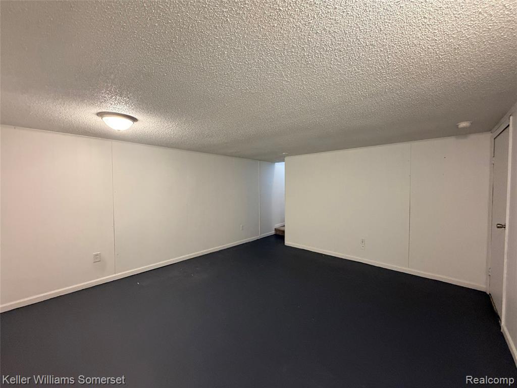 28423 Raleigh Crescent Drive, Chesterfield, MI — Photo 20