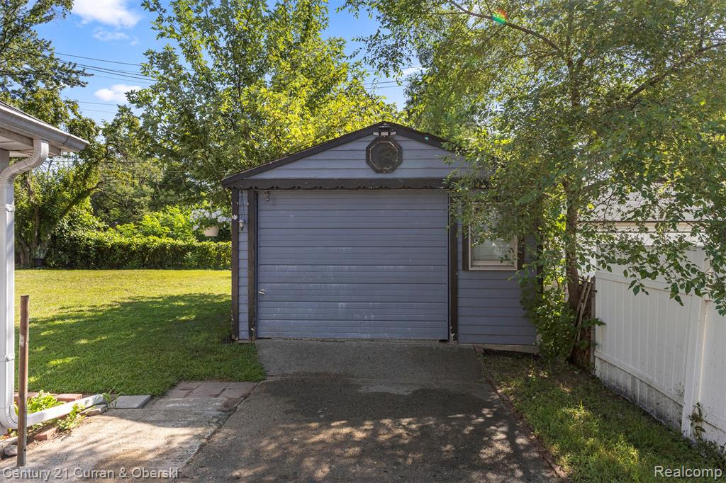 5671 Syracuse Street, Dearborn Heights, MI 48125 — Photo 24